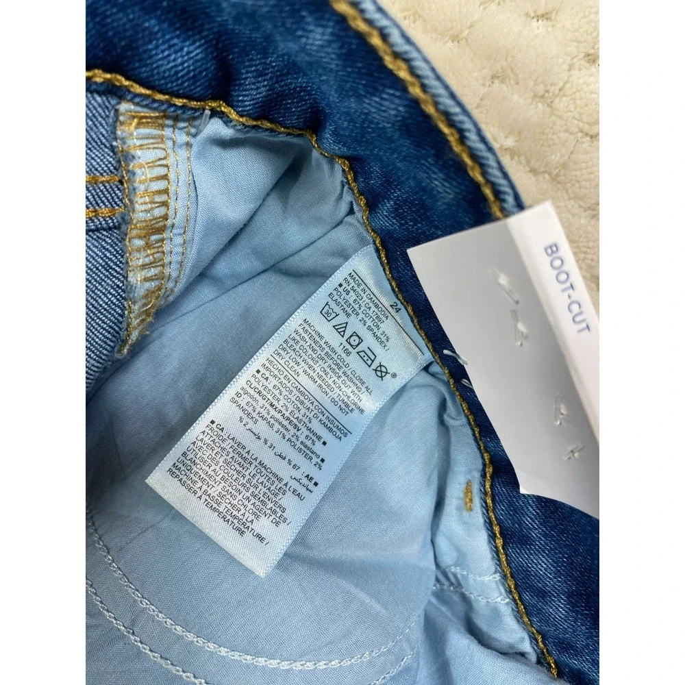 Old Navy Jeans Women’s Size 24 Mid-Rise Kicker Boot-Cut Blue Jeans Stretch NWT